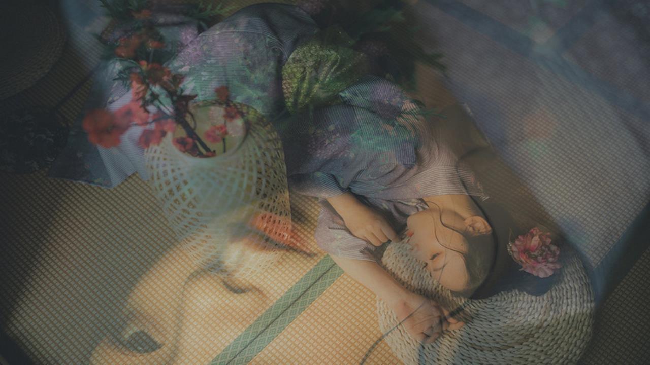 仙踪林八零婚纱摄影欢迎您:  怀旧风情，定格美好瞬间