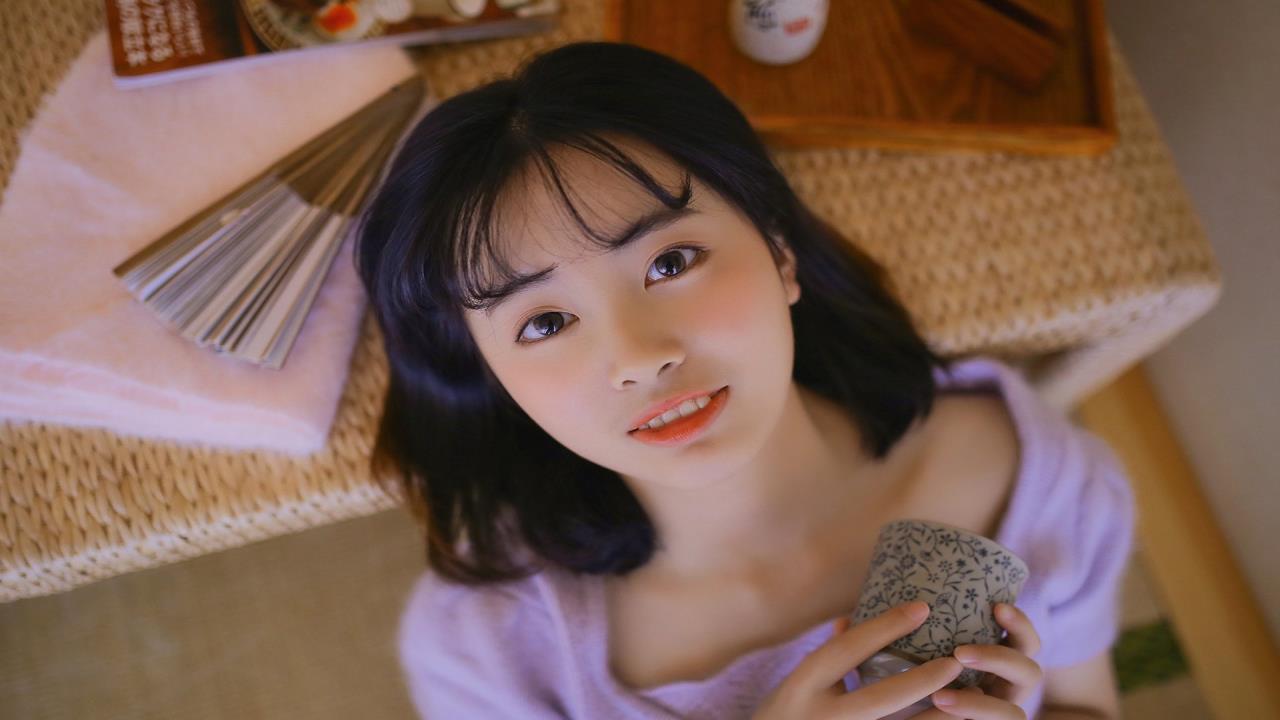 原神女角色正能量照片:  刻晴的坚韧与责任感