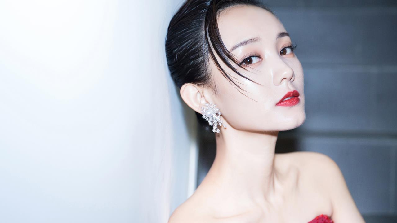 午夜宅男电影网站:  探索隐藏在深夜的影音盛宴
