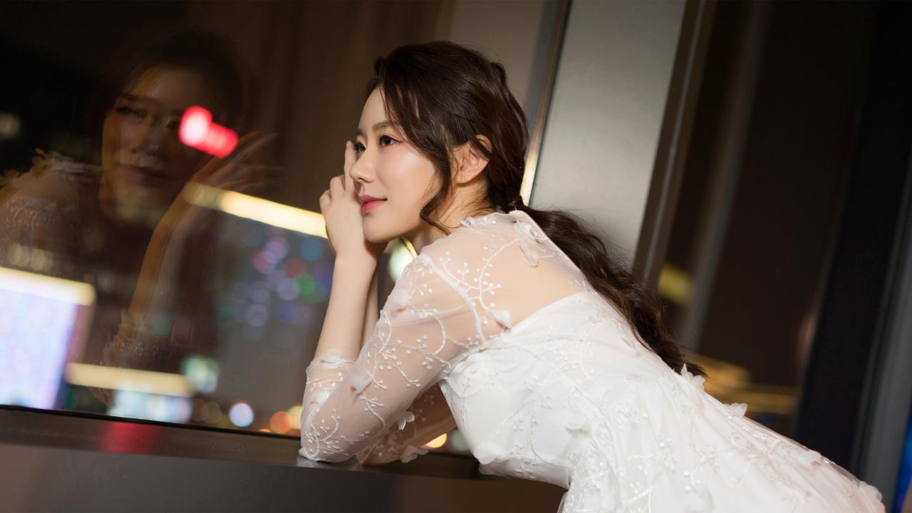 看女生裸妆视频软件:  让你快速掌握裸妆技巧的必备应用
